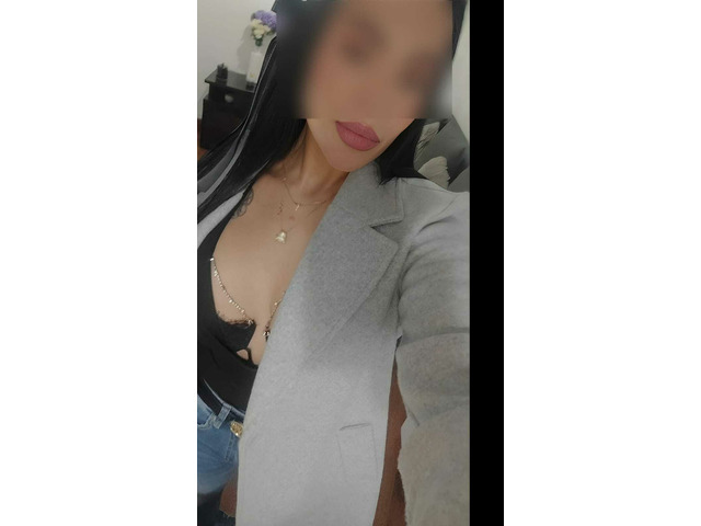 SOY UNA CHICA SUPER CALIENTE, LATINA