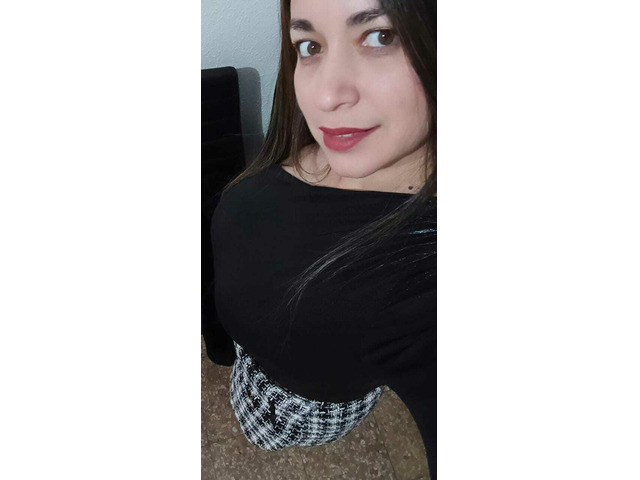 SARA. VEN Y PRUEBA MI LENGUITA JUGUETONA