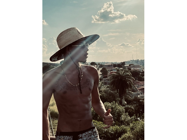 LatinBoy Novedad En La Isla