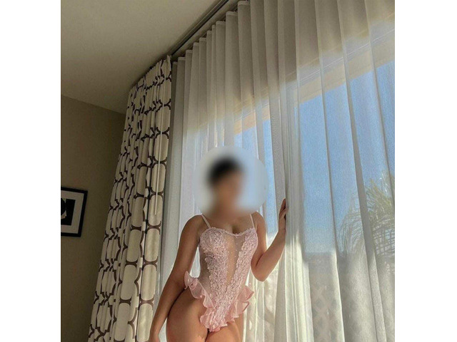 JOVENCITA CACHONDA Y MUY FOLLONA