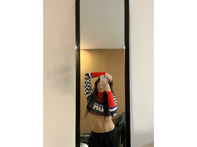 MAYA JOVEN UNIVERSITARIA ARDIENTE