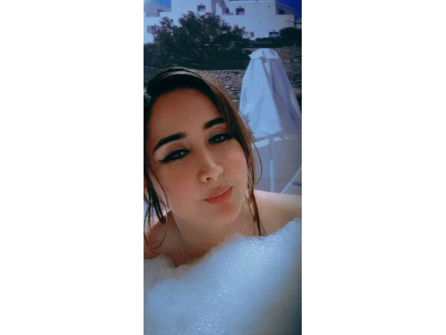 LUNA HERMOSA CHICA FIESTERA