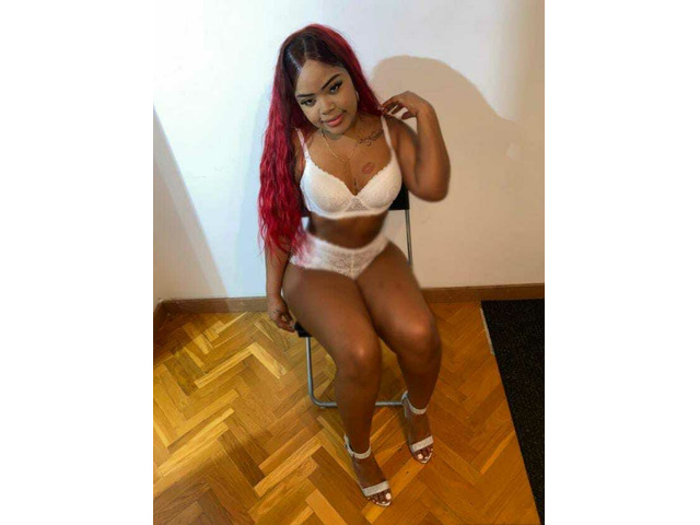 ZOE una jovencita muy estrechita en Gandia