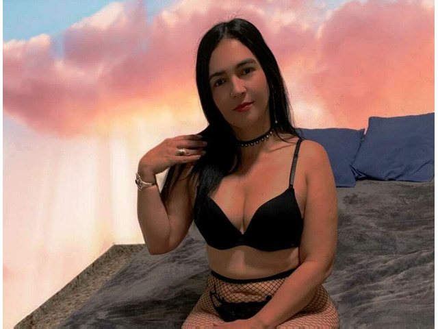 ESTOY DESEOSA DE SACAR TODA TU LECHE