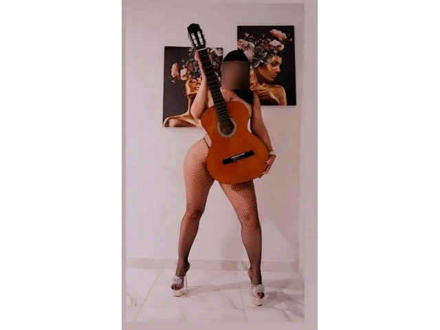 Una morenaza carismática simpática