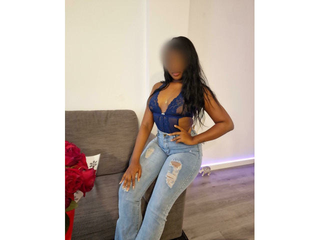 CHICA LATINA TE QUIERE CONOCER