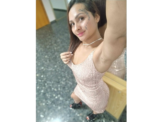 JOVENCITA COMPLACIENTE Y PERVERTIDA