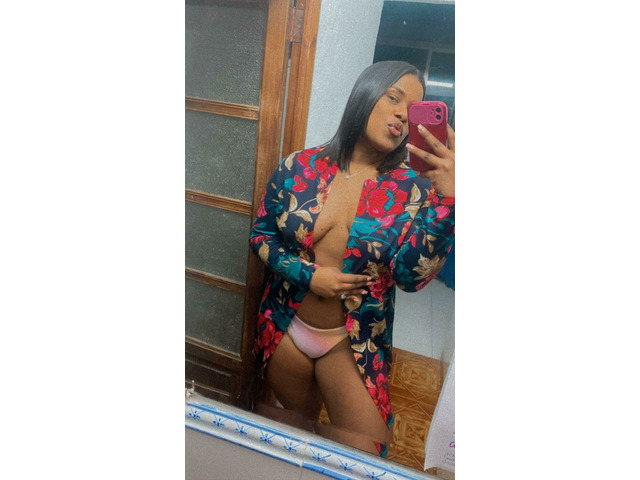 INSACIABLE JOVENSITA SEXY Y JUEGUETONA