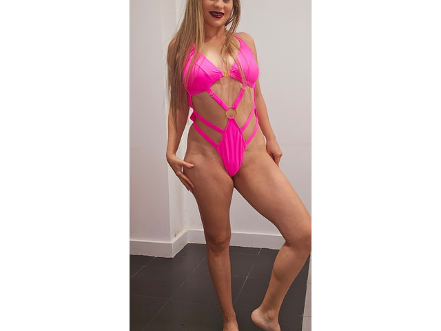 Lunita cariñosa y amorosa