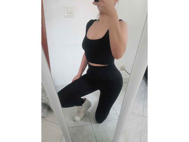 ESTUDIANTE solA EN CASA
