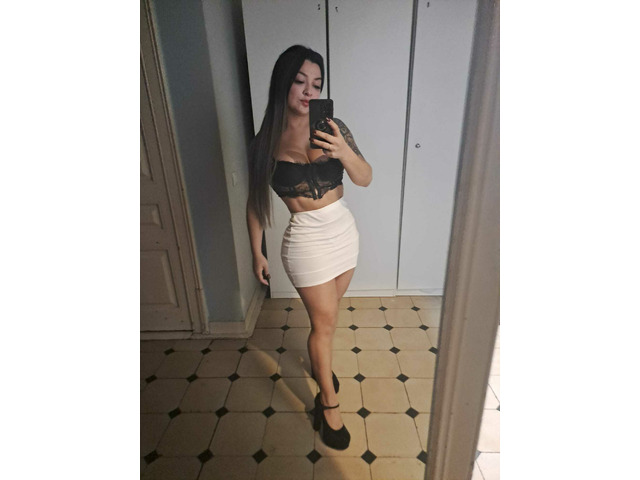 COLOMBIANA CON GRANDES CURVAS, LLAMAME¡!