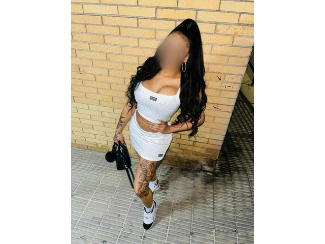 LA MORENA MÁS ENCANTADORA