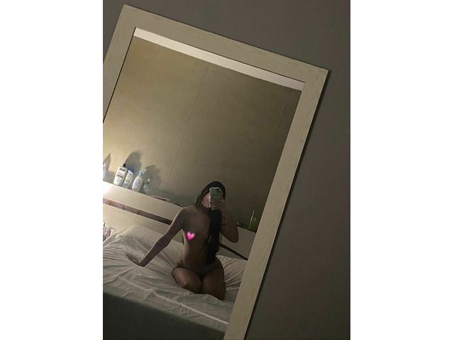 MASAJISTA JOVEN COLOMBIANA SUMISA
