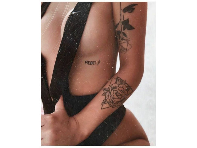 Novedad Zoe española masajista