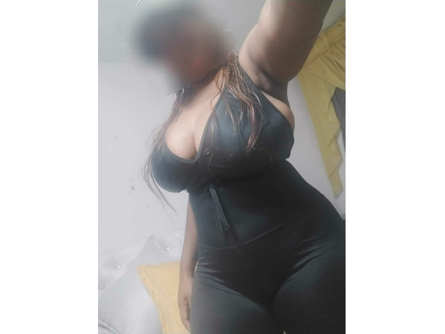 ARDIENTE   MORENA LATINA