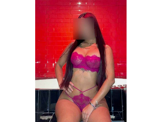 MIRAME A LOS OJOS MIENTRAS TE 