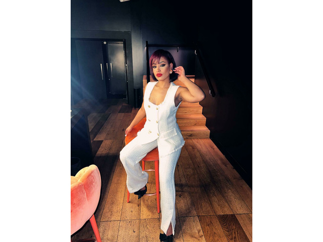 MORENA CON CUERPO DE ANGEL EN BARCELONA!!!