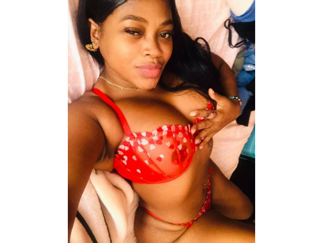MORENITA ENCANTADORA . . . . . . .