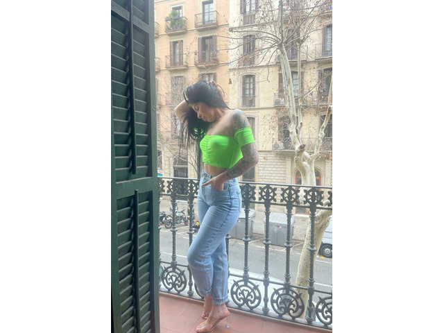 SENSUAL E INTREPIDA CHICA COLOMBIANA EN BRUC