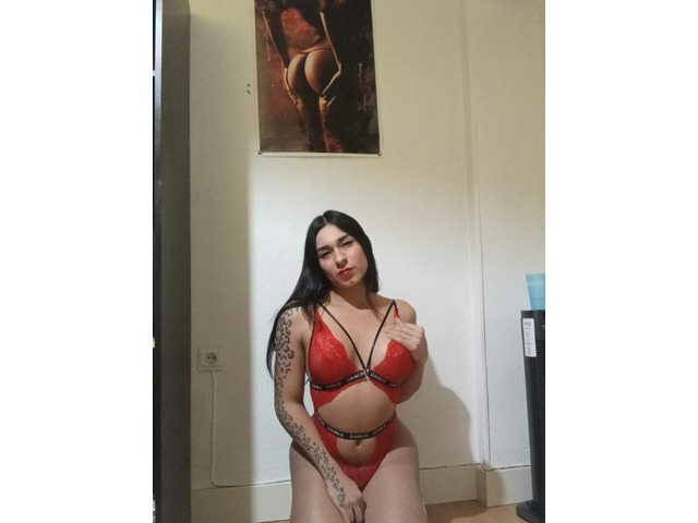 vanessa latina muy buena compañia