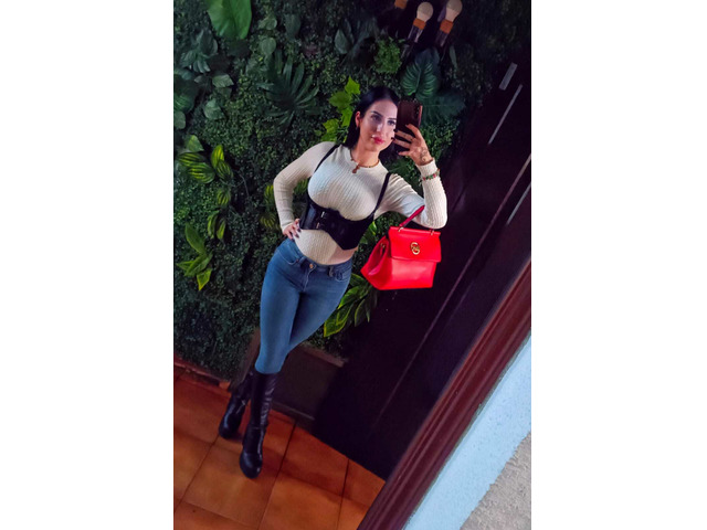 MERY JOVEN ESPAÑOLA CARISMATICA