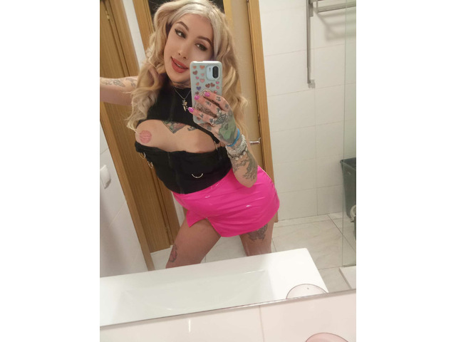 ME LLAMAN LA REINA DE LAS MAMADAS.