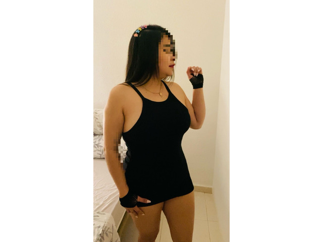 CHICA DE PIEL SUAVE Y ARDIENTE