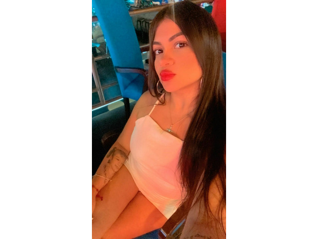 ARDIENTE MUJER CON GANAS DE TODO 