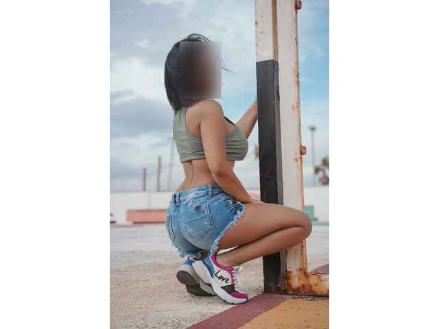Daniela dinamica y exclusiva.