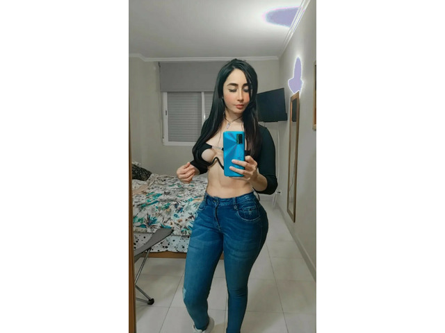 DULCE Y APASIONADA CHICA LAS 24 HORAS