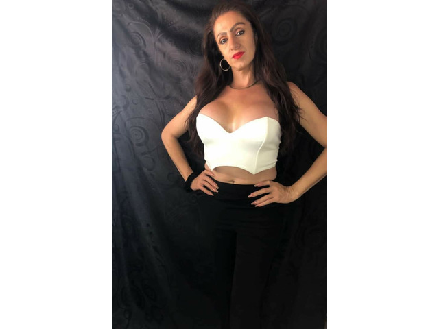 Tatiana amorosa y dispuesta a todo