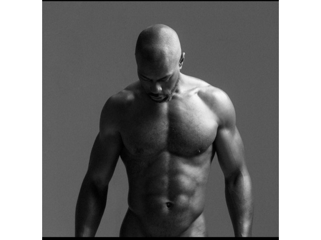 Joven dominante africano