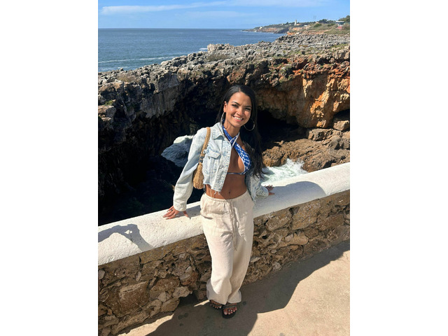 HELENA KAT MORENA COQUETA EN MARBELLA