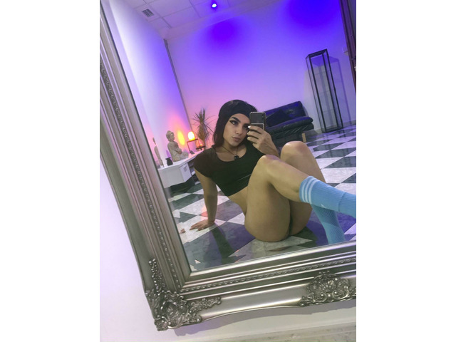 DEJA UN POCO DE TU NECTAR EN MI BOCA.