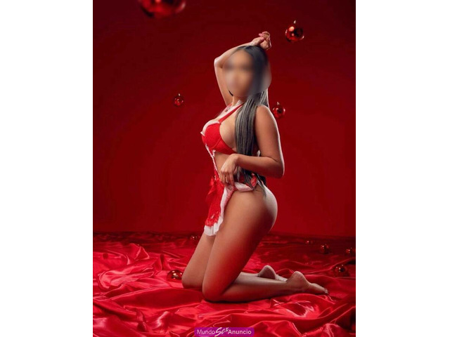 MORENA CON UN COÑO UNICO