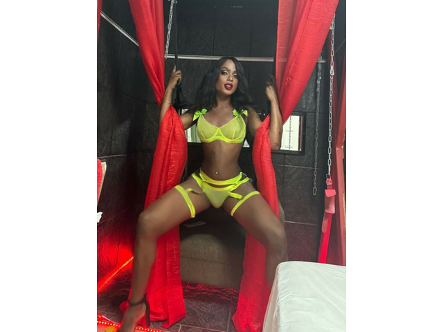 UNA CHICA TRANS MUY FEMENINA