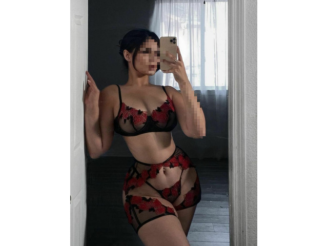 DESEAS PODER ORDEÑAR LAS TETAS DE MIS PRIMA