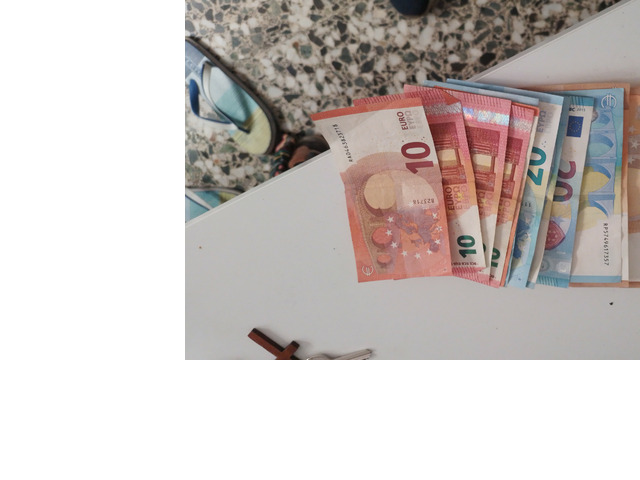 Eres mujer y necesitas ayuda económica