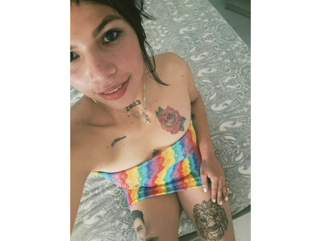 JOVENCITA LLENA DE PLACER PARA TI