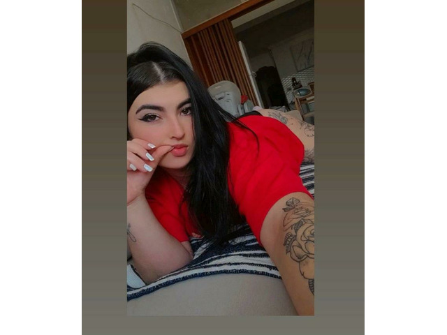 MORENA CARIÑOSA AMABLE Y COMPLACIENTE