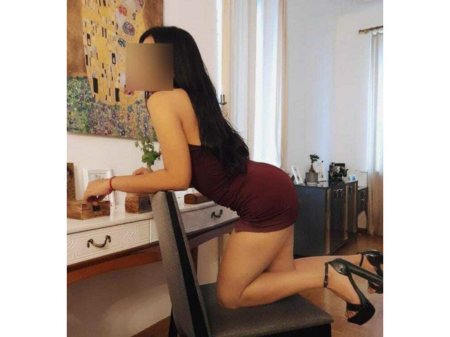 SEDUCCION Y MUCHOS BESOS MOJADOS