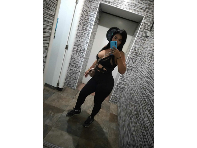 LINDAS CHICAS LATINAS EN BUSCA DE PLACER