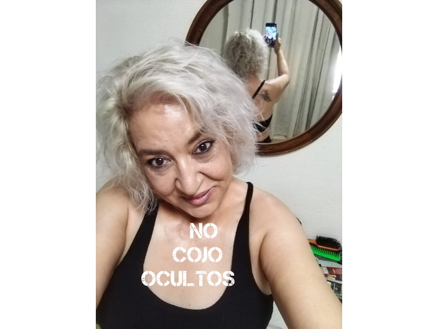 Gallega Madura con pelo abajo
