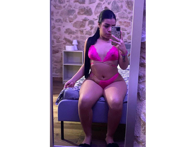 CAUTIVADORA  Y SENSUAL