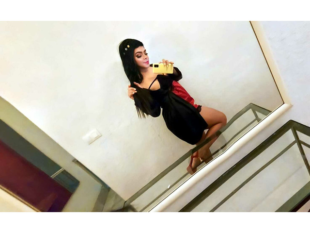 CHICA TRANS CON BUENA DOTACION PARA TI