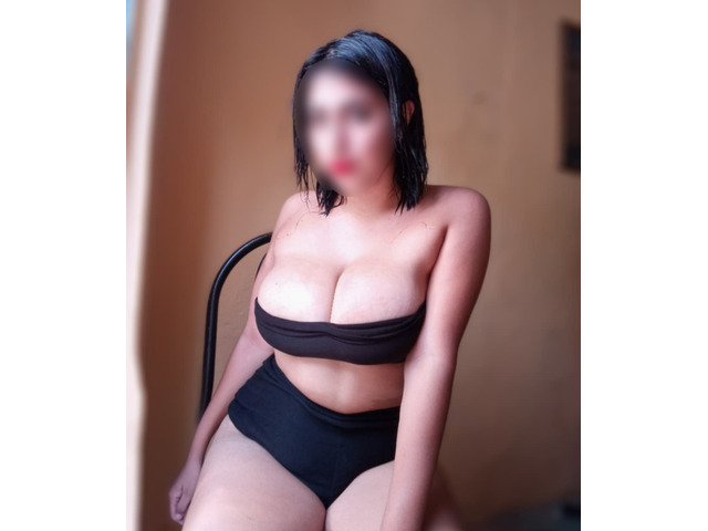 CARA DE NIÑA CON COÑO DE DIOSA