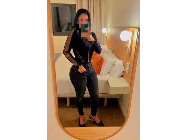 COMPLACIENTE Y MUY DISCRETA MUJER